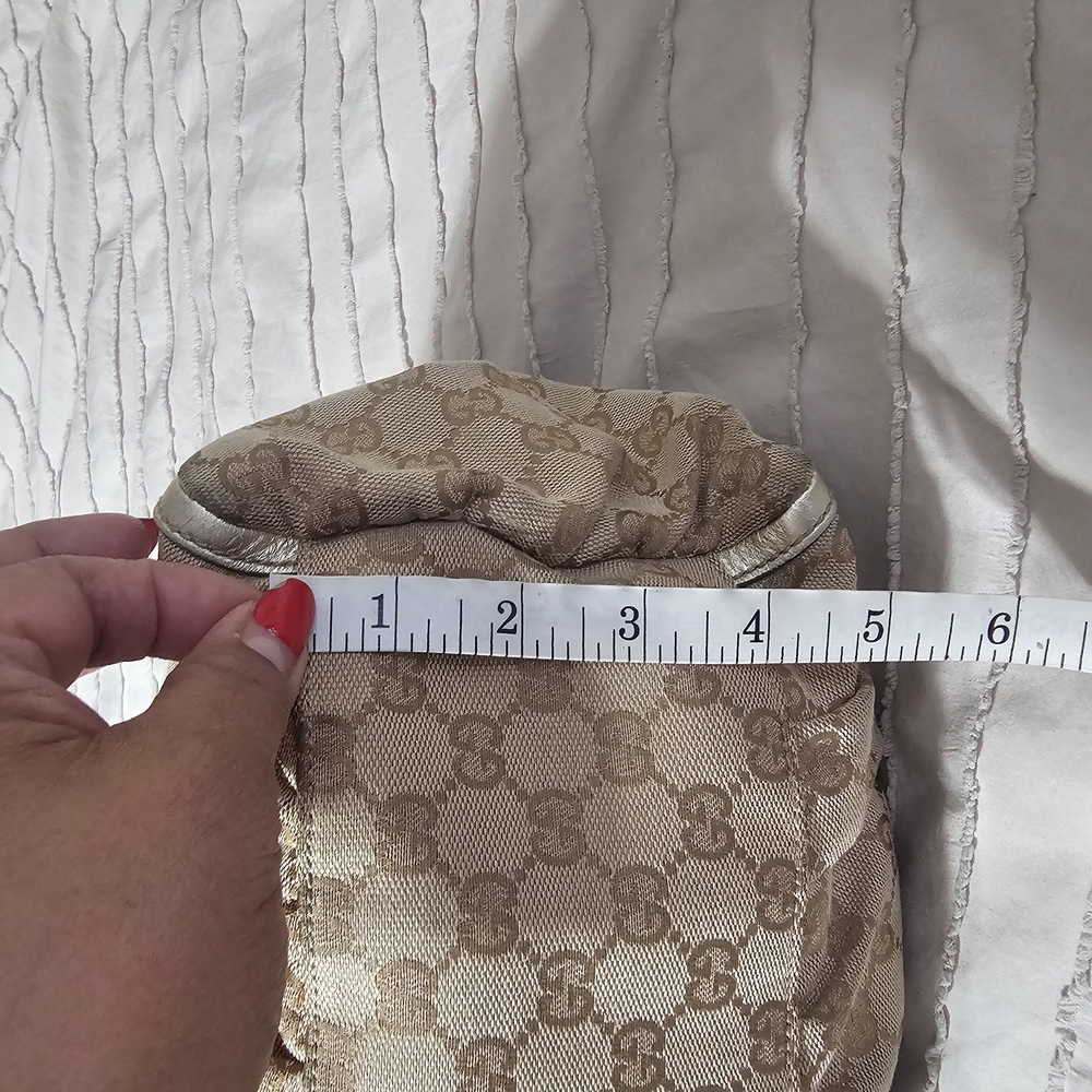 Gucci Abbey Shoulder Bag - Picture 6 of 13